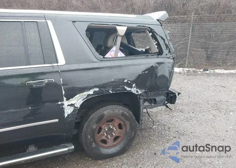 2015 GMC Yukon Xl 1500 Denali z USA, uszkodzony, nr VIN 1GKS2JKJ6FR578935